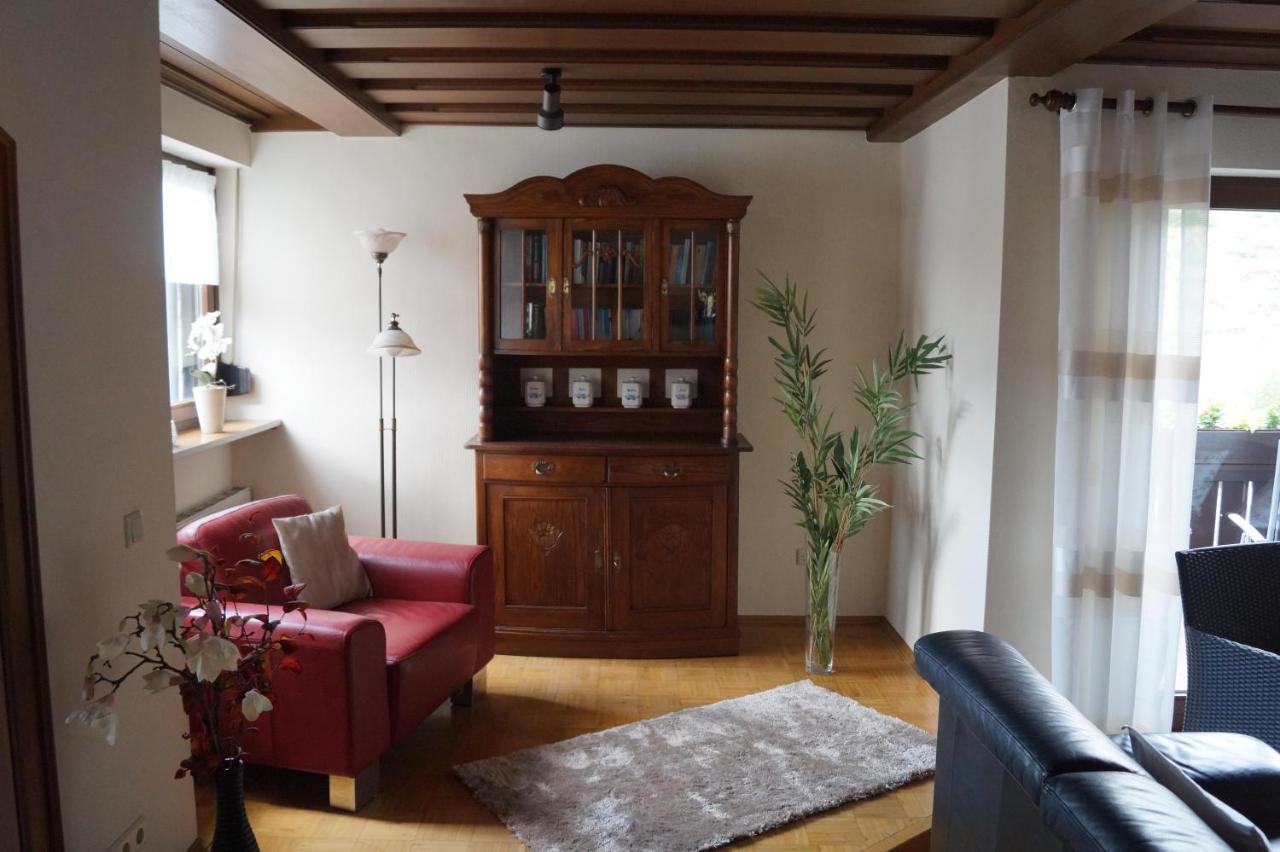 Ferienwohnung Unter Dem Schild Oberfell Bagian luar foto