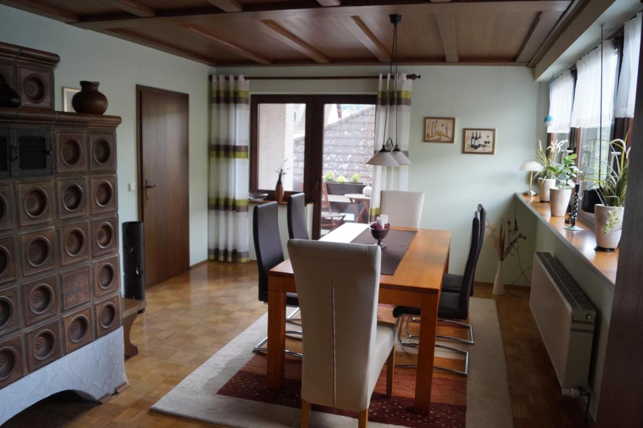 Ferienwohnung Unter Dem Schild Oberfell Bagian luar foto