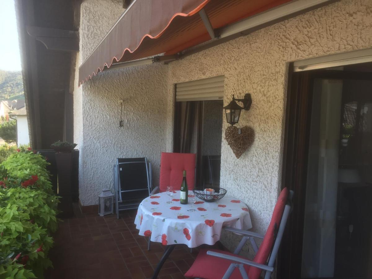 Ferienwohnung Unter Dem Schild Oberfell Bagian luar foto
